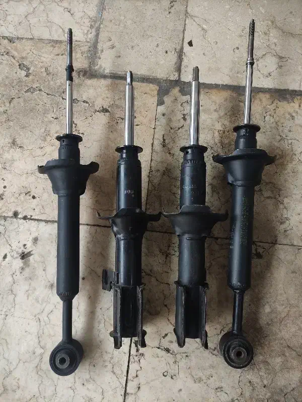 کمک جلو دنا سمند کوشاوران کمک جلو پراید زیرصفری|قطعات یدکی و لوازم جانبی|تهران, مشیریه|دیوار