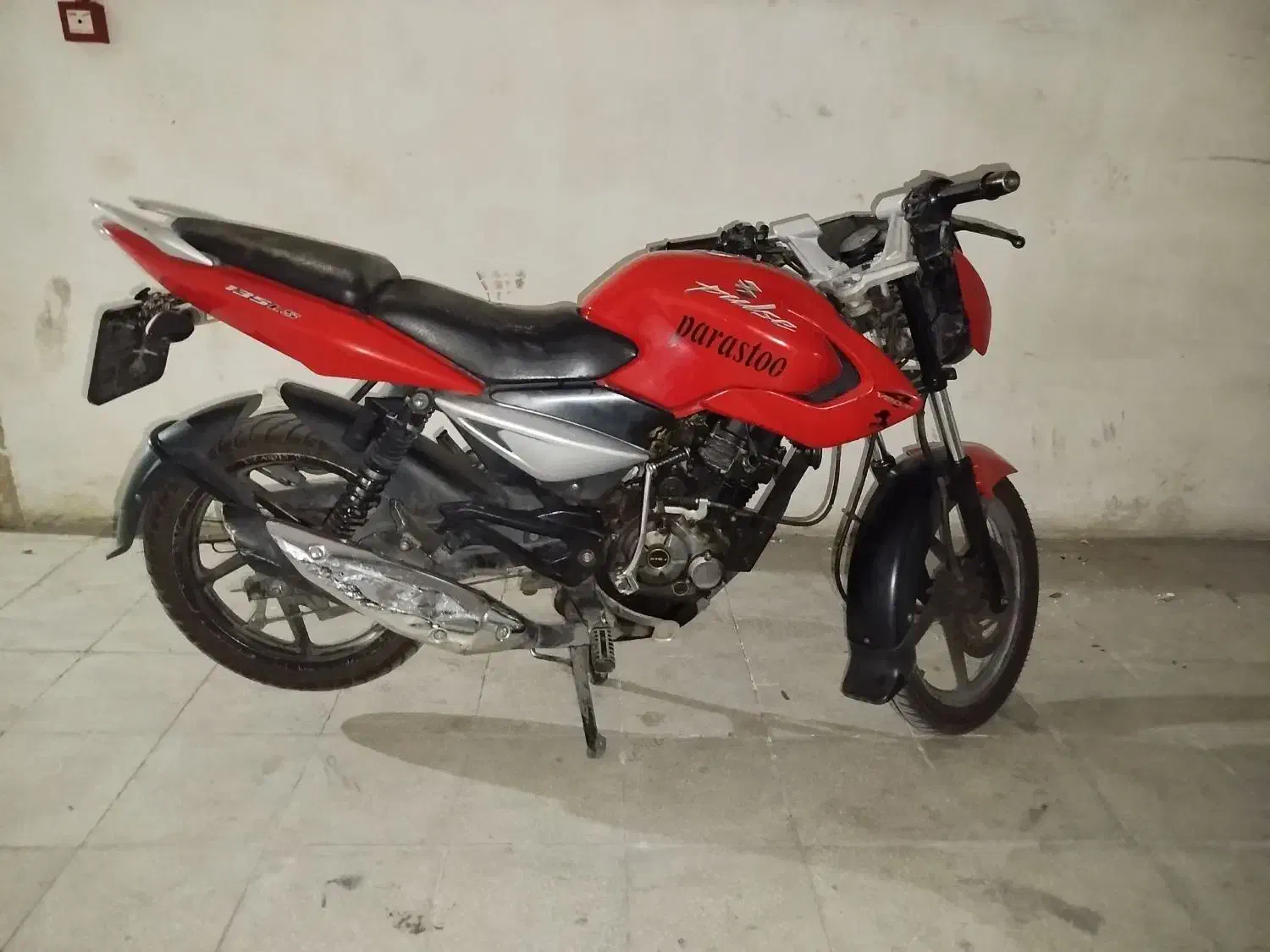 پالس 135|موتورسیکلت|قم, شهرک امام حسن|دیوار