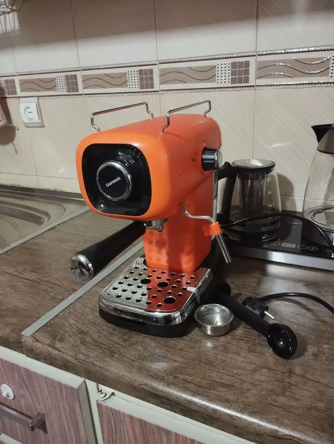 قهوه ساز|قوری، کتری، قهوه‌ساز دستی|قرچک, میرزائی شمالی|دیوار