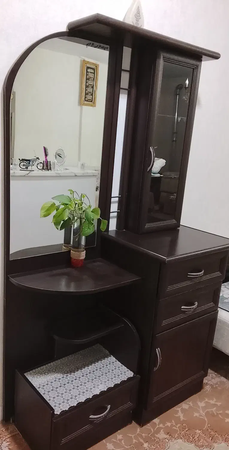 کمد اینه دار در حد نو|بوفه، ویترین، کنسول|تهران, شهرک ولیعصر جنوبی|دیوار