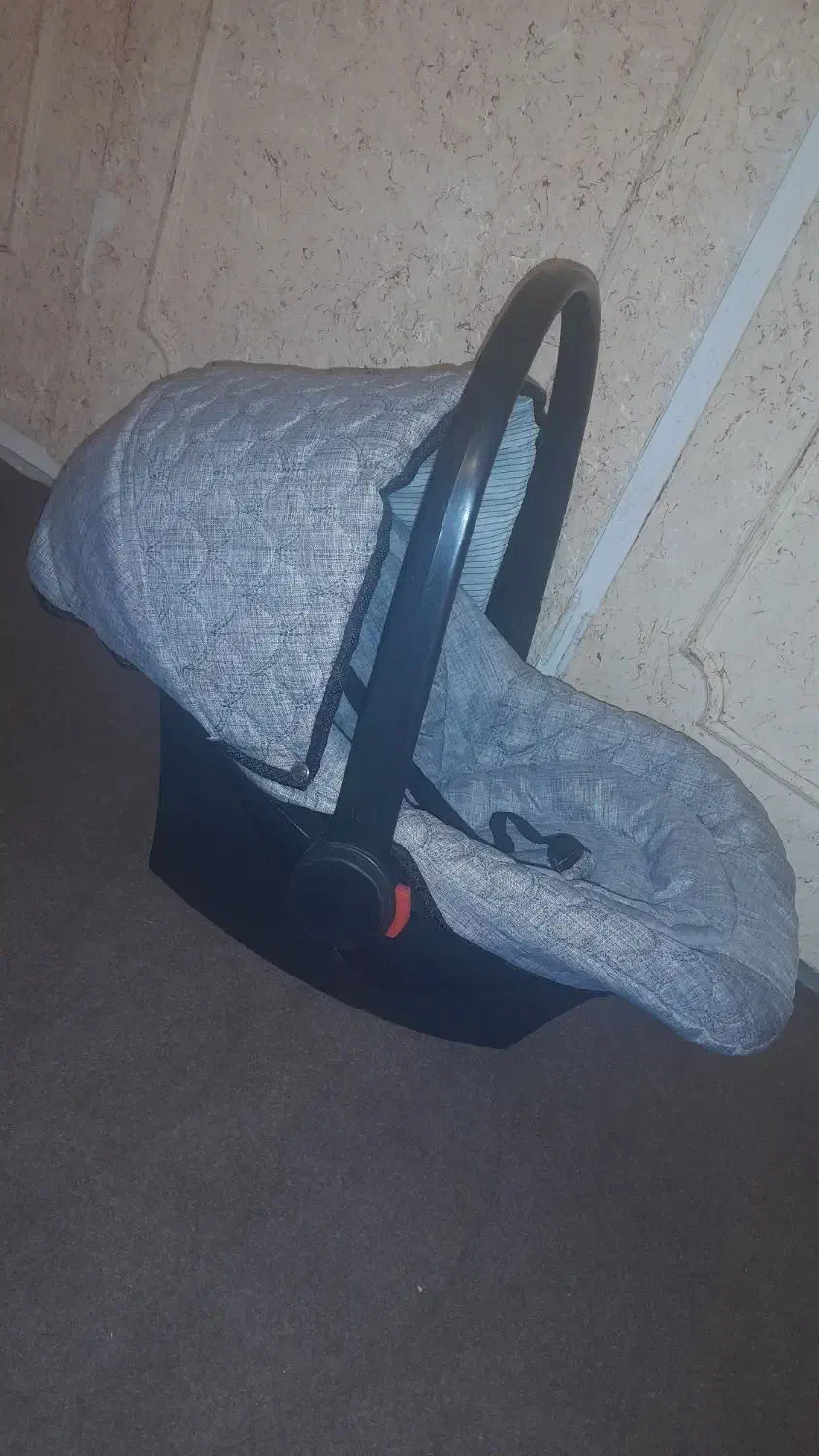 کریر|کالسکه و لوازم جانبی|اهواز, منبع اب|دیوار