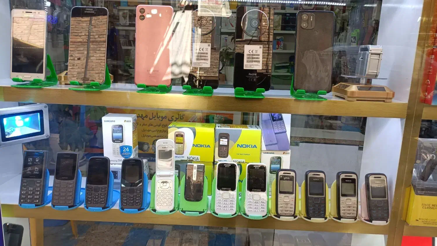 فروش انواع گوشی نوکیا ساده رم خور اصلی باگارانتی|موبایل|دورود, |دیوار