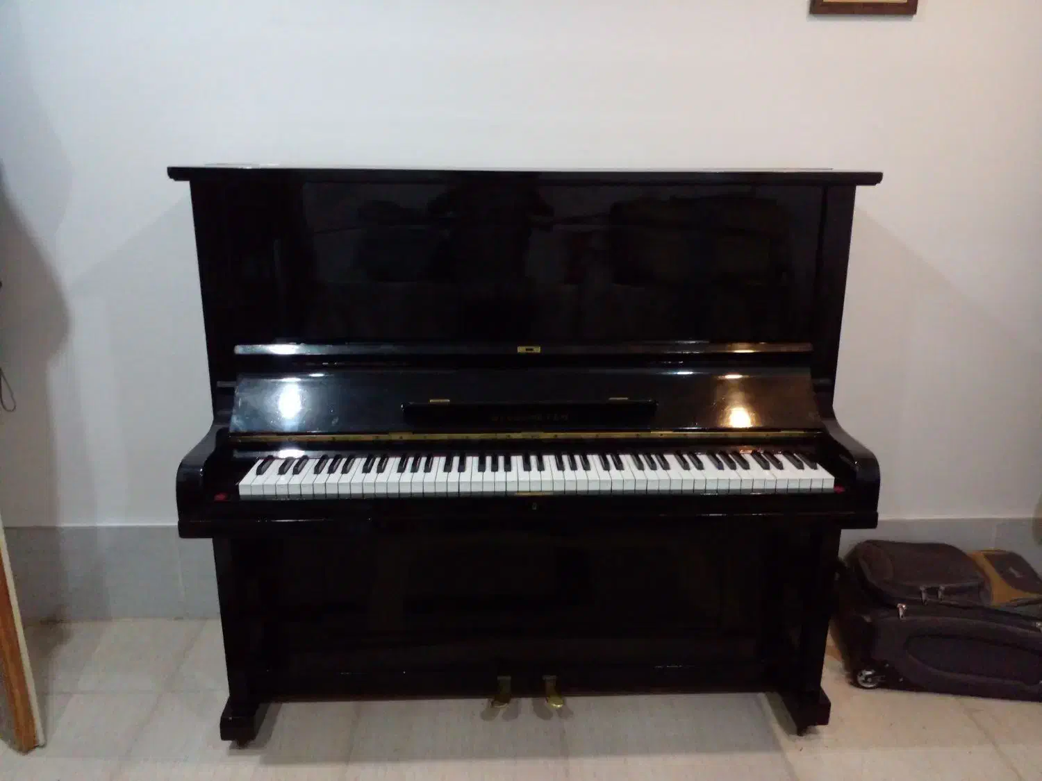 پیانو آگوستیک تمیز|پیانو، کیبورد، آکاردئون|تهران, گاندی|دیوار