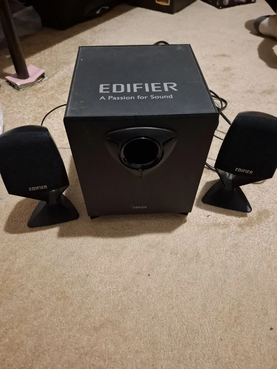 ویدئو  پروژکتور اپسون همراه با اسپیکر|تلویزیون و پروژکتور|کرج, کوی مدرس|دیوار