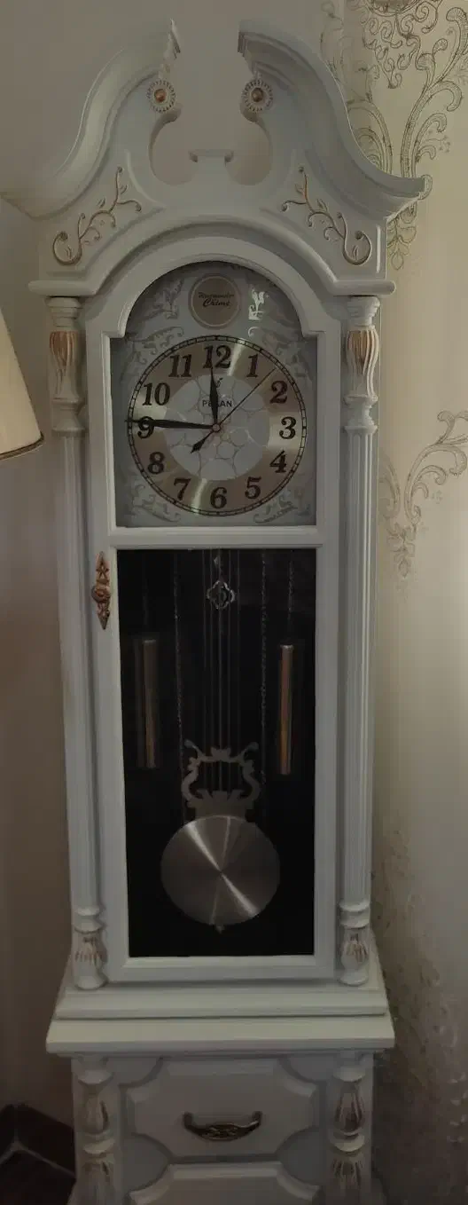ساعت ایستاده سفید رنگ دیواری|ساعت دیواری و تزئینی|همدان, |دیوار
