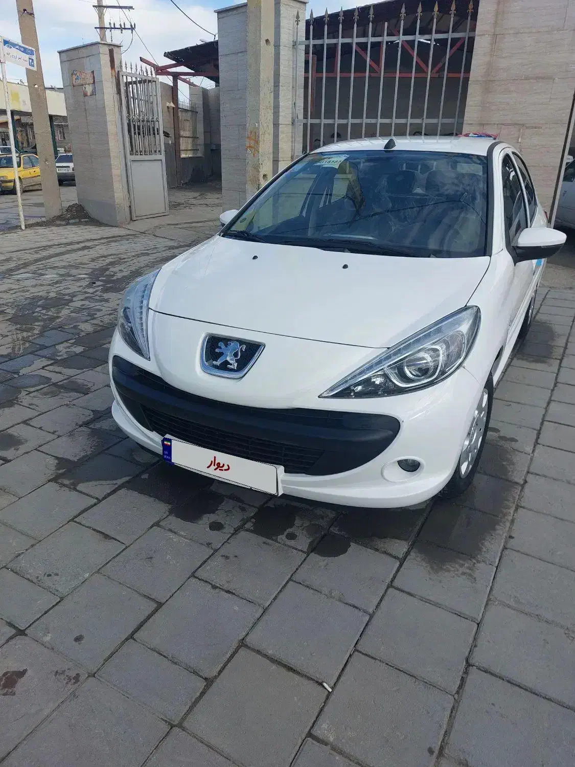 207مدل 1403|خودرو سواری و وانت|ارومیه, |دیوار