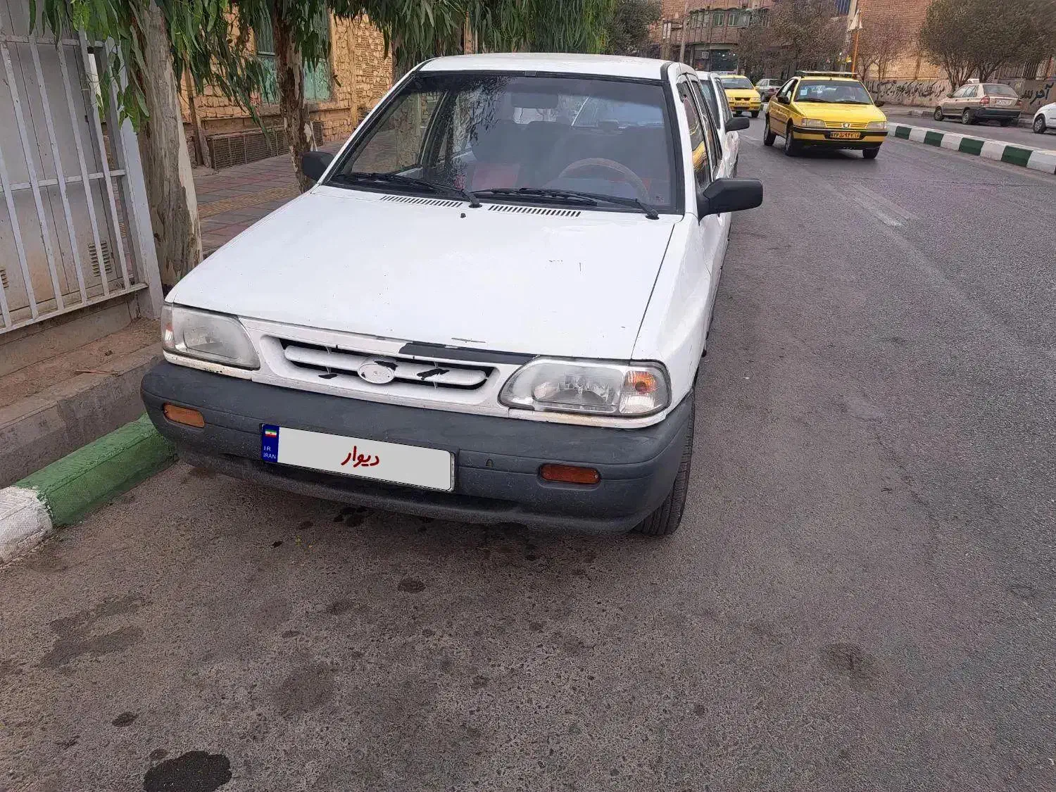 پراید 74بی رنگ چند لکه رنگ بخاطر زیبایی|خودرو سواری و وانت|قم, شهرک امام حسین|دیوار