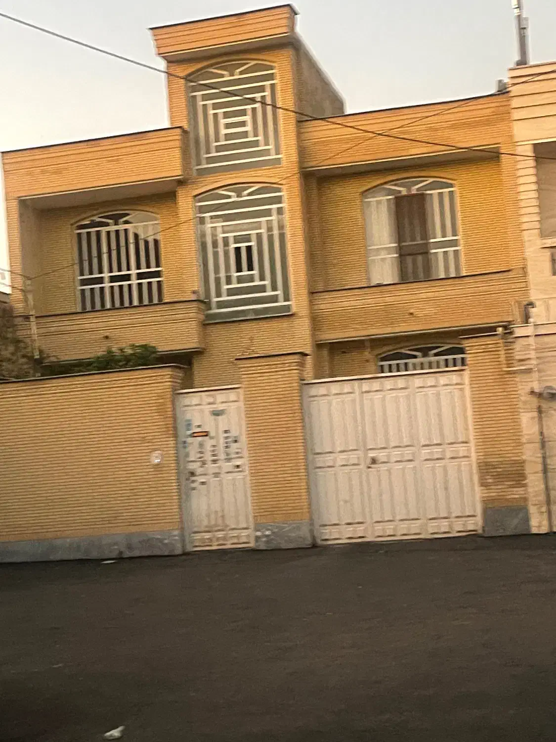 رهن اجاره یا رهن دو طبق یا تکی|اجارهٔ خانه و ویلا|شیراز, شهرک نیروی انتظامی|دیوار