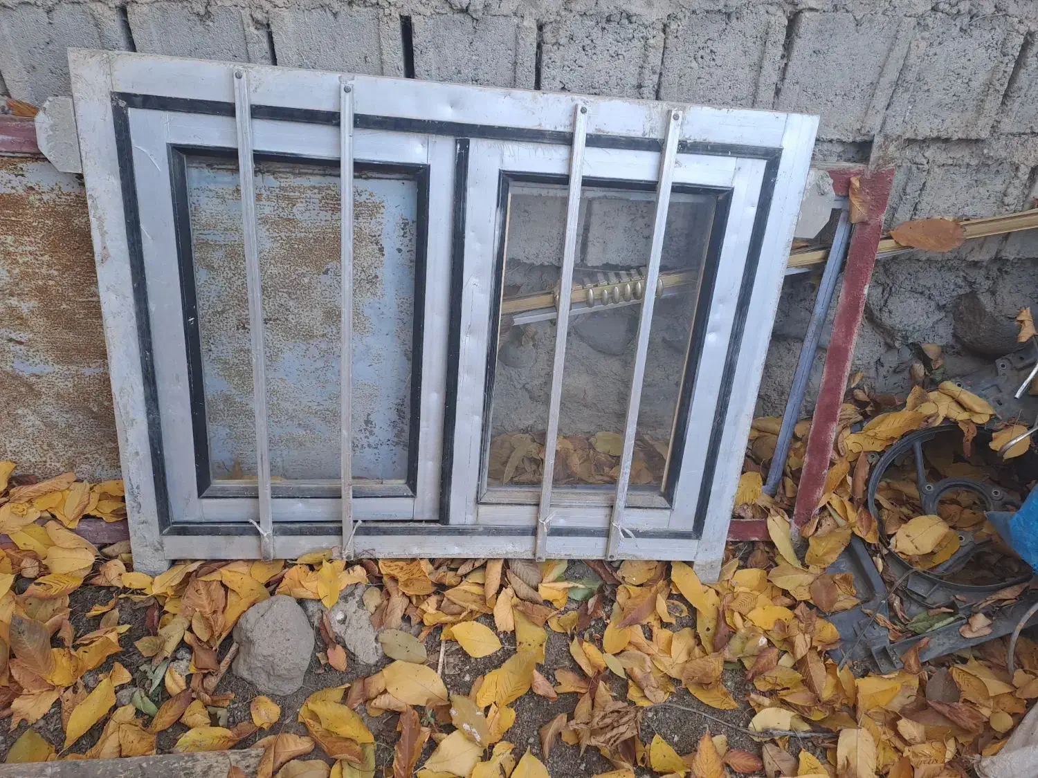 درب‌وپنجره و ایرانت|مصالح و تجهیزات ساختمان|مشگین شهر, |دیوار