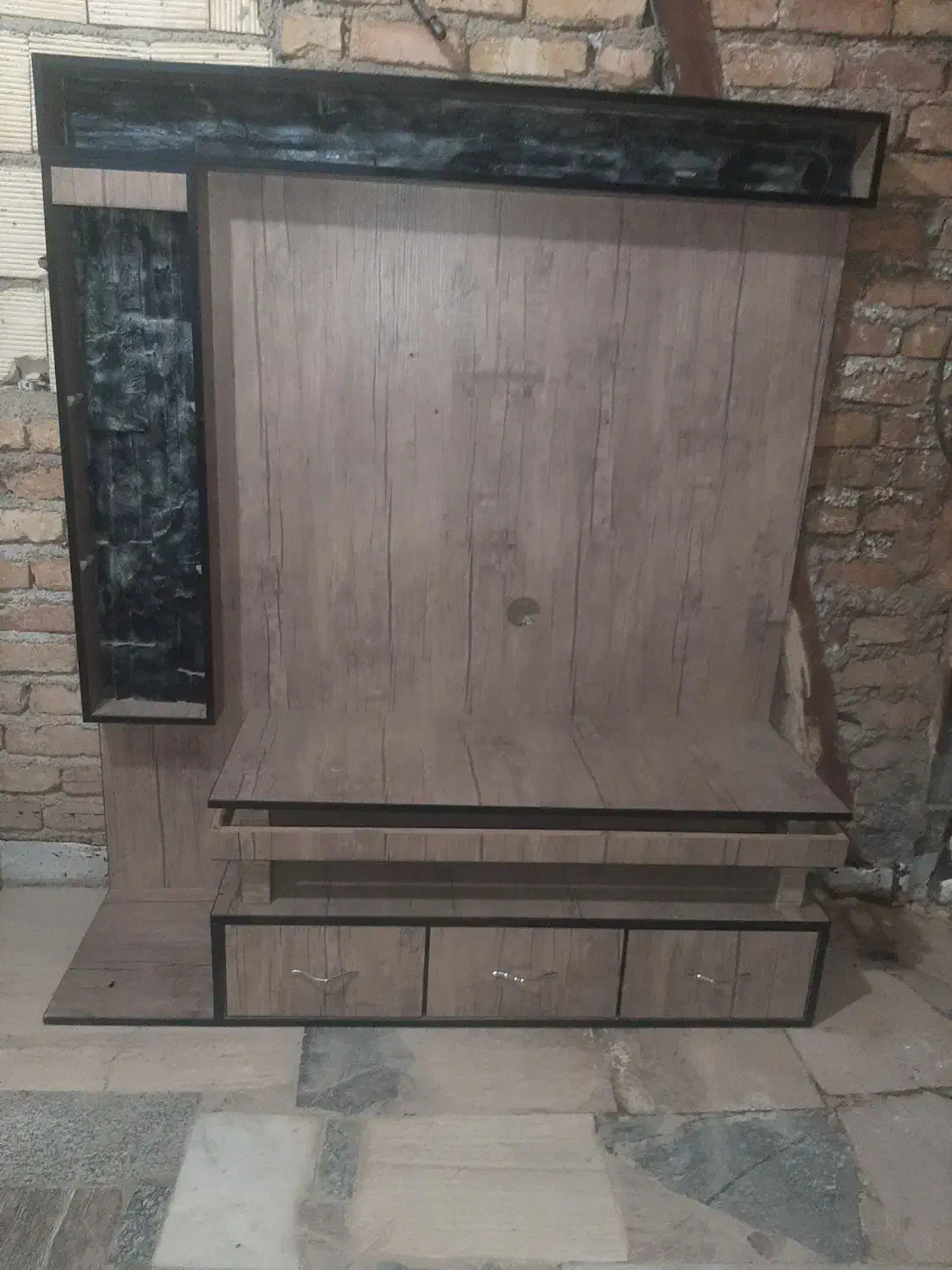 بوفه چوبی . آینه برنزی .زیر تلویزیونی|بوفه، ویترین، کنسول|مریوان, |دیوار