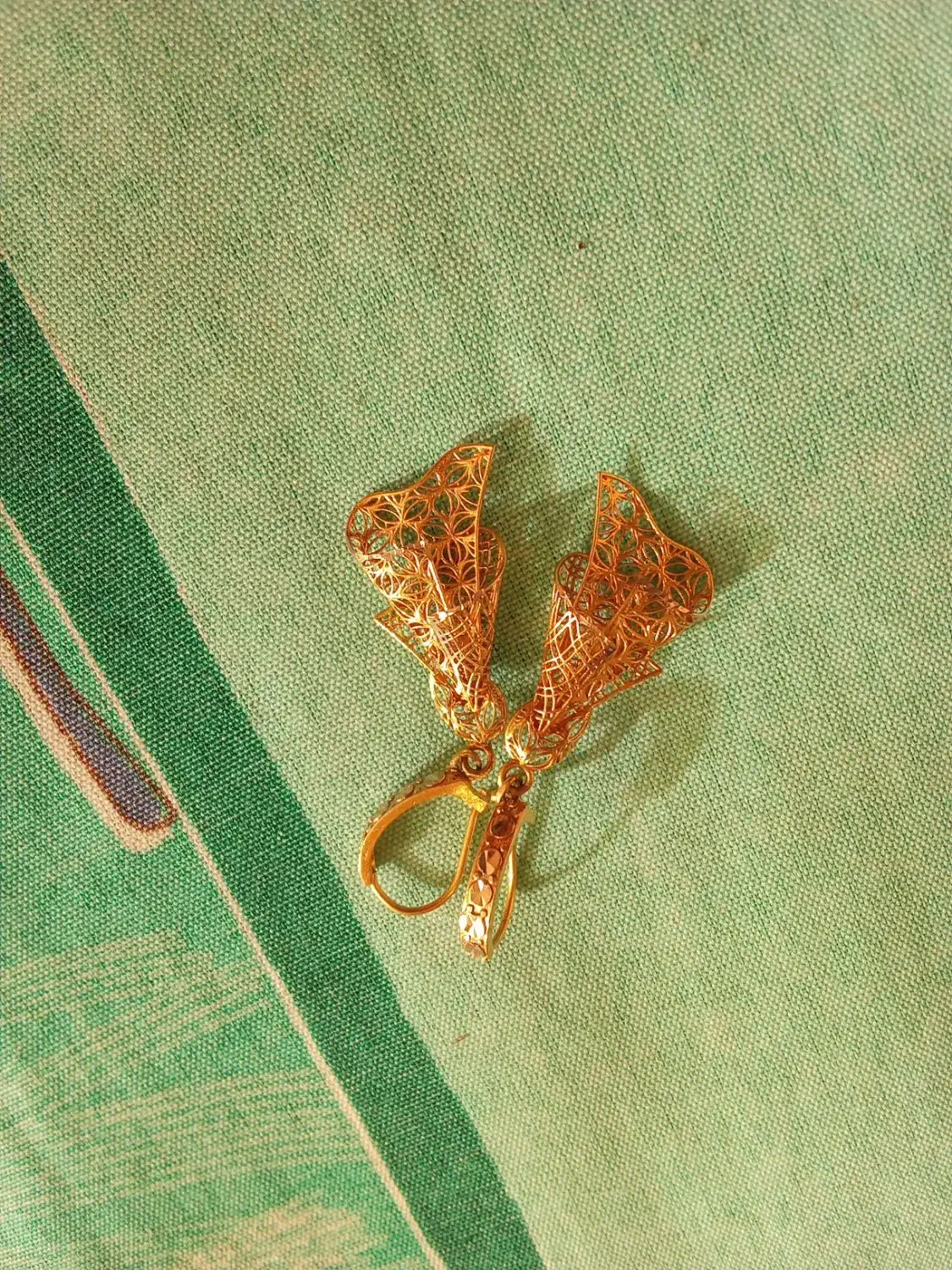 گوشواره‌طلا|جواهرات|تبریز, |دیوار