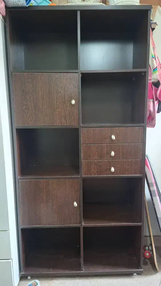 کتابخانه ام دی. اف|کتابخانه، شلف، قفسه‌های دیواری|اهواز, کوی سعدی|دیوار