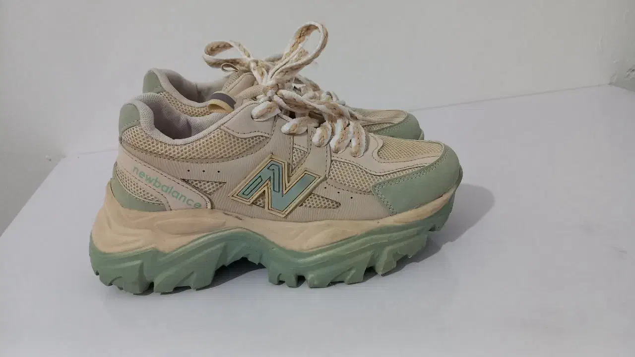 کفش اسپرت|کیف، کفش، کمربند|مشهد, پنجتن|دیوار