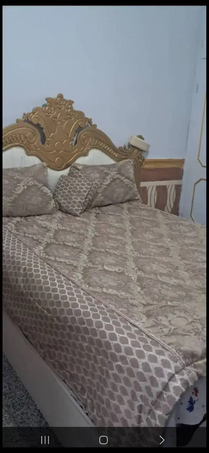 تخت خواب سالم وتمیز|تخت و سرویس خواب|کارون, |دیوار