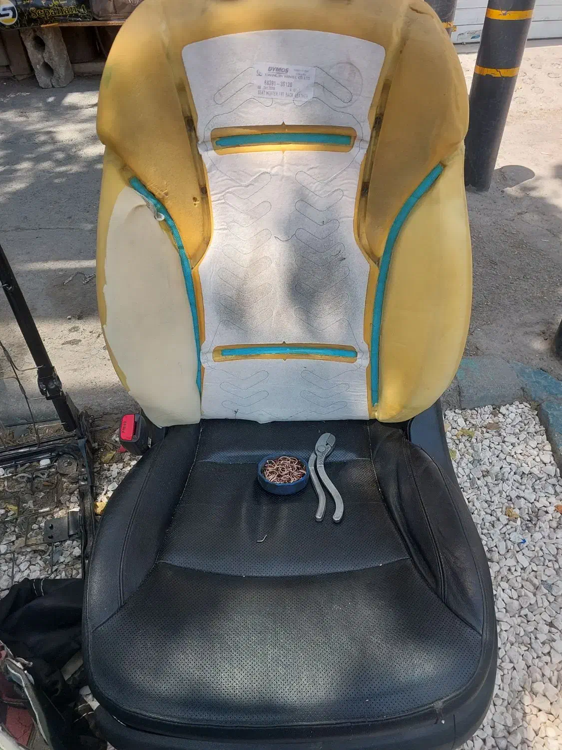 ابروفوم تعمیرصندلی تمام خودرو های ایرانی وخارجی|خدمات موتور و ماشین|اصفهان, لاله|دیوار