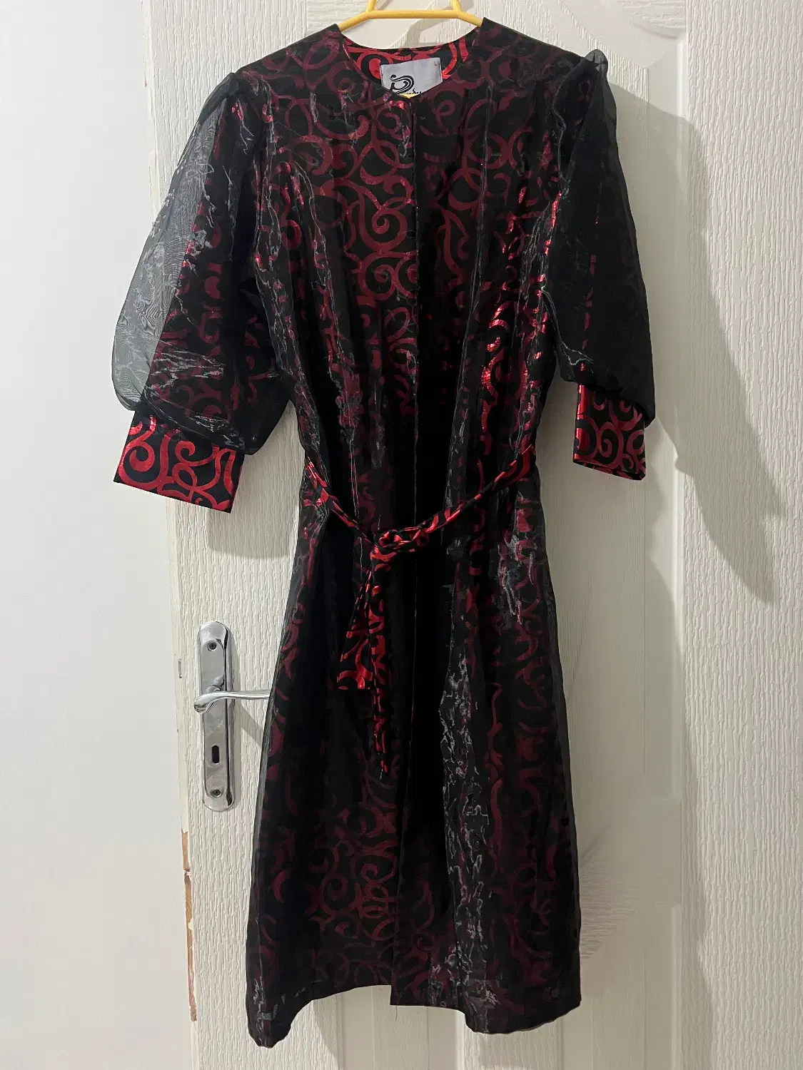 مانتو مجلسی|لباس|هشتگرد, فاز ۳ مهستان|دیوار