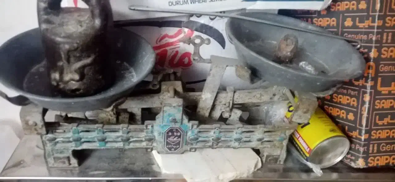 میز وصندلی غذا خوری وهمبرگر زن وترازوی دو کفه ای|میز و صندلی غذاخوری|اسلامشهر, مظفریه|دیوار