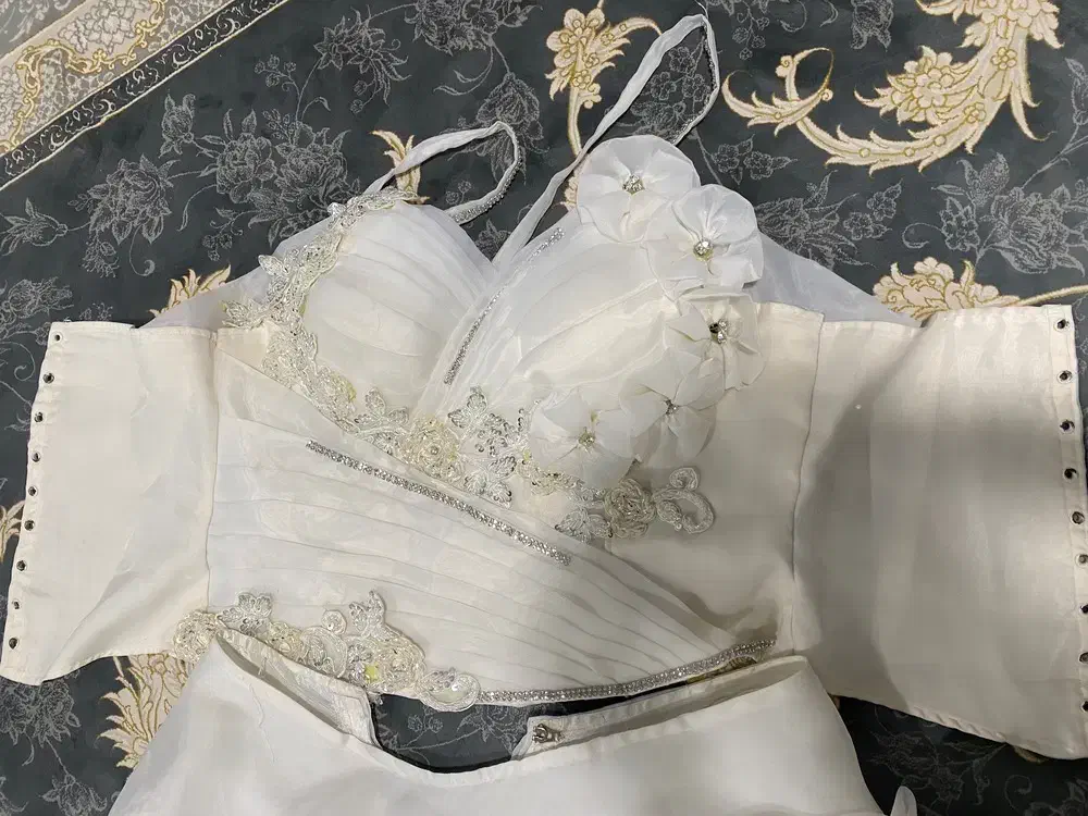 لباس عروس 700 تومن|لباس|بیرجند, |دیوار