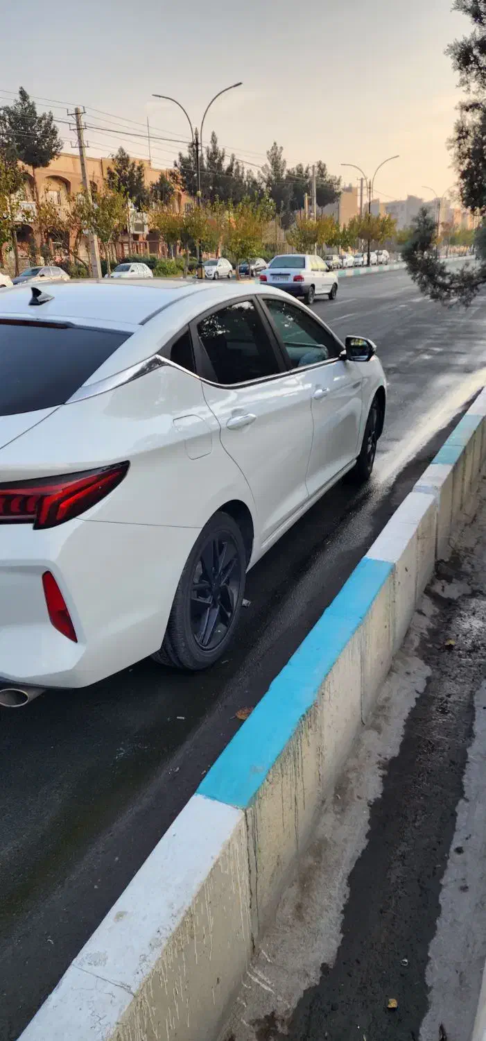 کی ام سی بی رنگ|خودرو سواری و وانت|تهران, خلیج فارس|دیوار