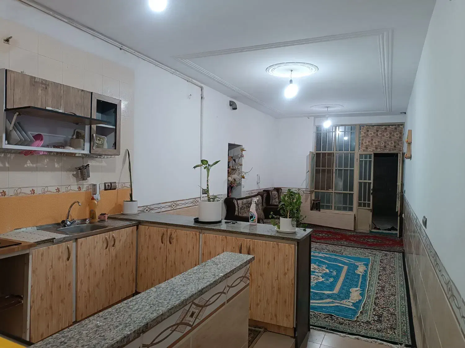 سوییت اجاره ی ماهان نزدیک باغ شاهزاده|اجارهٔ کوتاه‌مدت آپارتمان و سوئیت|ماهان, |دیوار