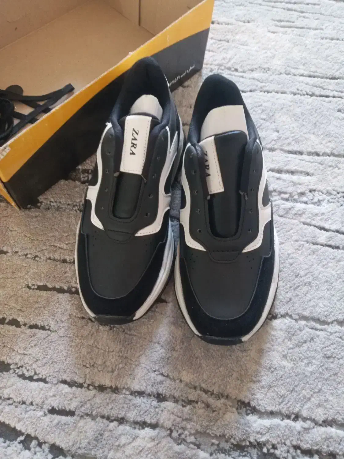 ۲جفت کتانی دخترانه|کیف، کفش، کمربند|تهران, هرندی|دیوار