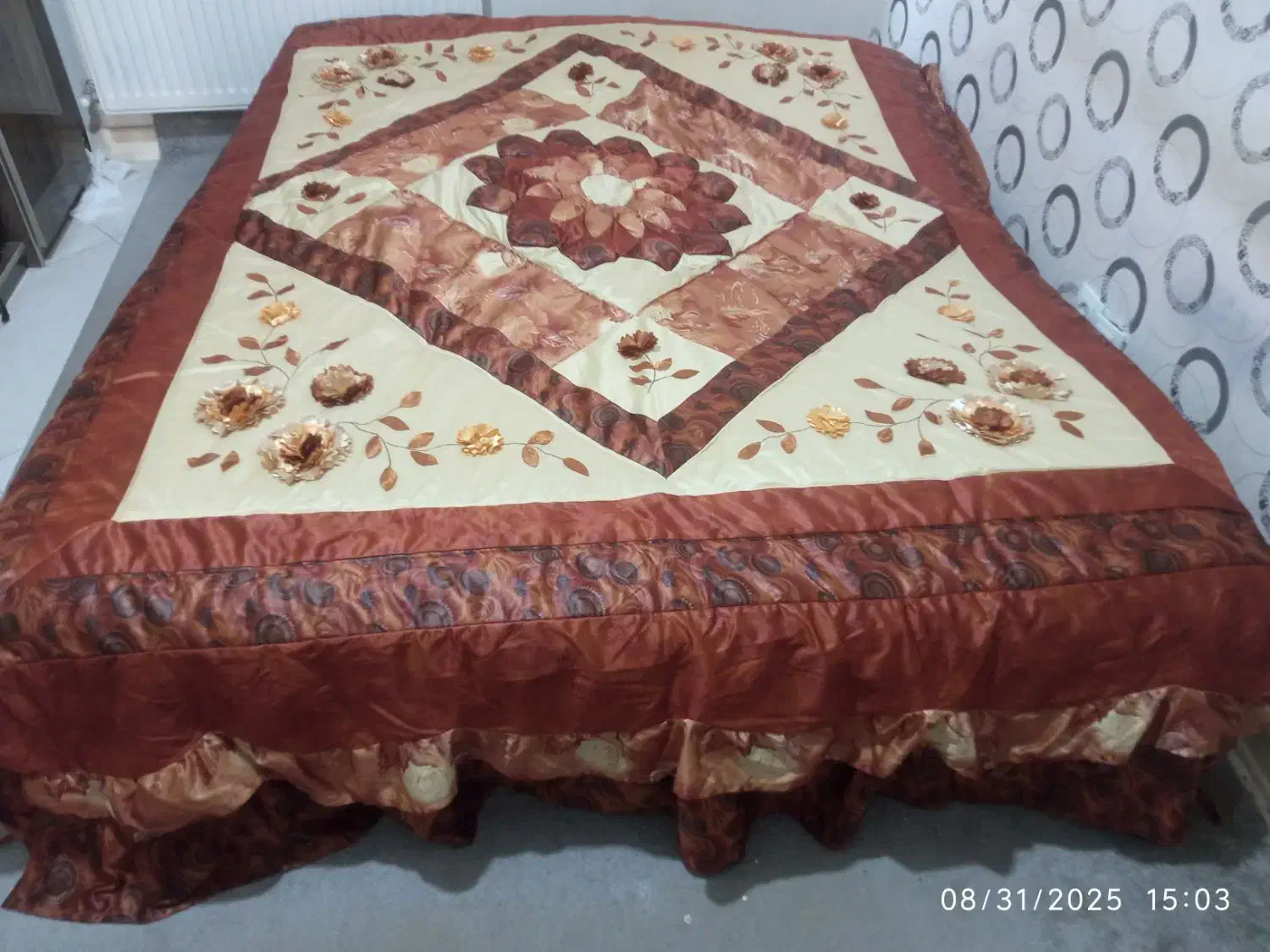 یک عدد رو تختی دو نفره خارجی ساخت ایتالیا نو نو|سرویس روتختی|کرمانشاه, |دیوار