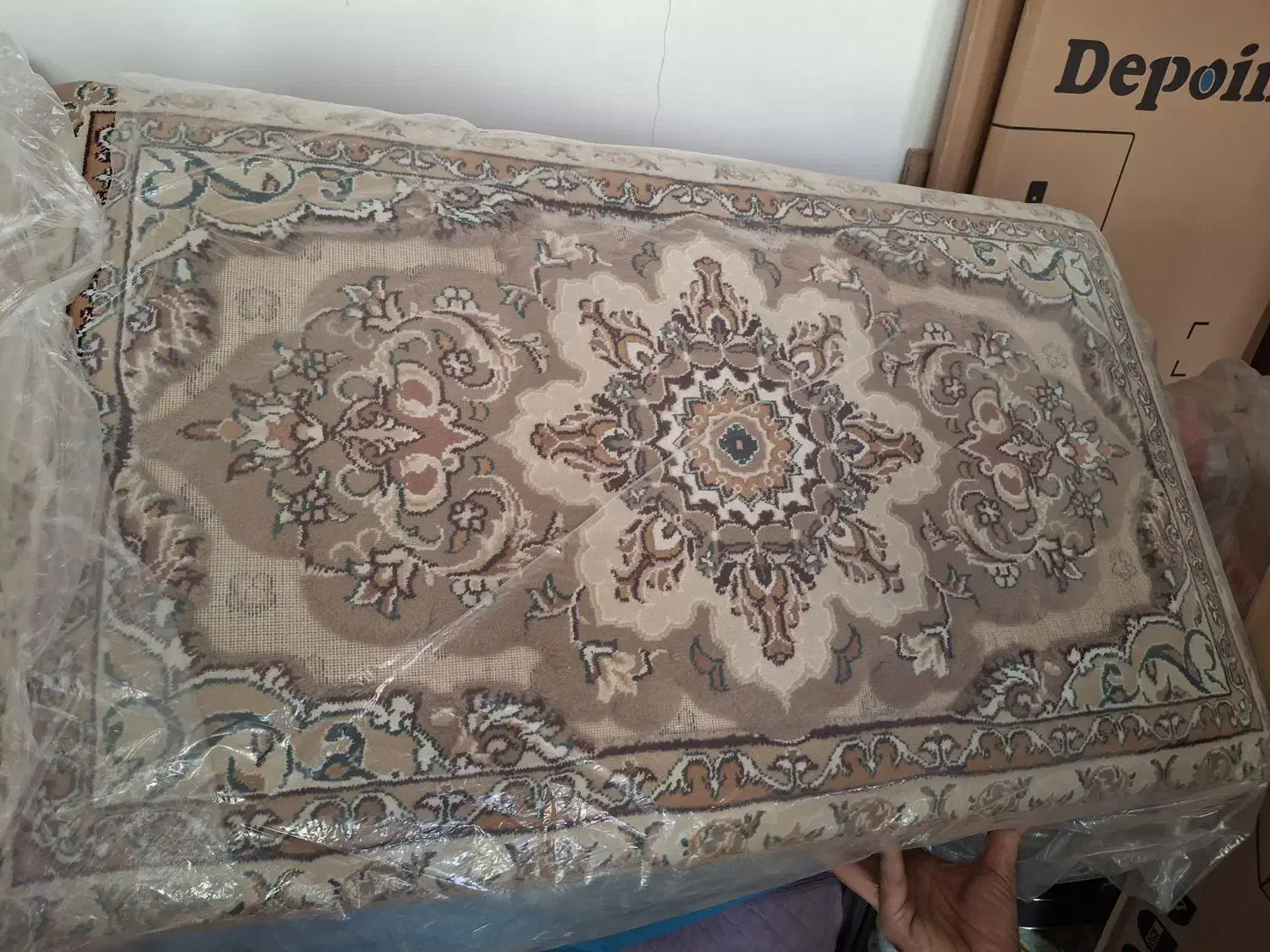 پشتی|پشتی|قم, علی آباد سعدگان|دیوار