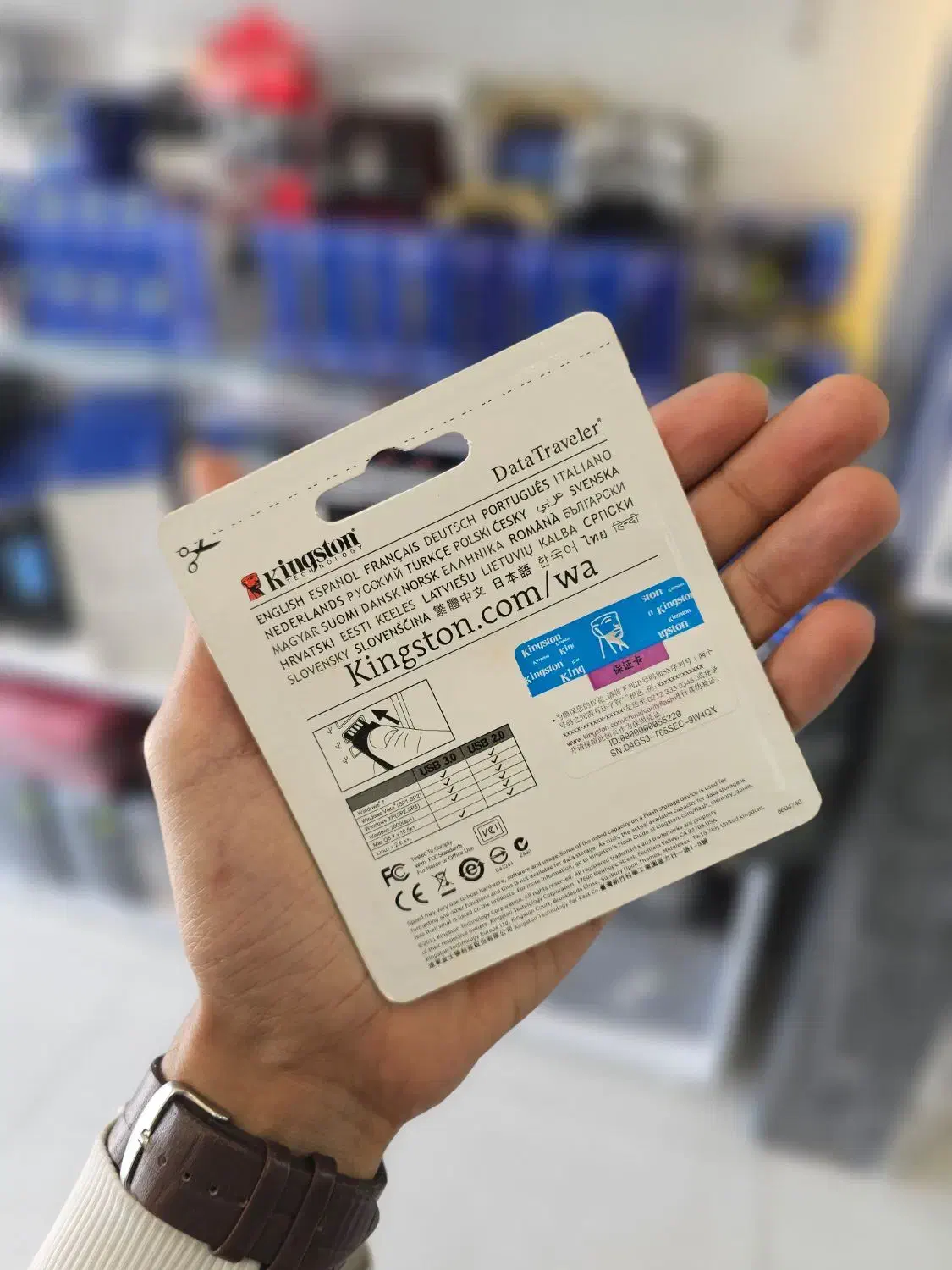 فلش ۸ گیگ کینگستون usb3|قطعات و لوازم جانبی رایانه|یزد, |دیوار