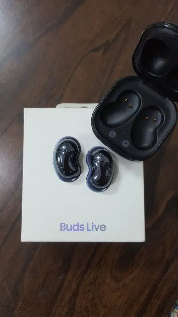 هندزفری خاص سامسونگ بادز لایو buds live اصلی|لوازم جانبی موبایل و تبلت|مشهد, آیت الله کاشانی|دیوار