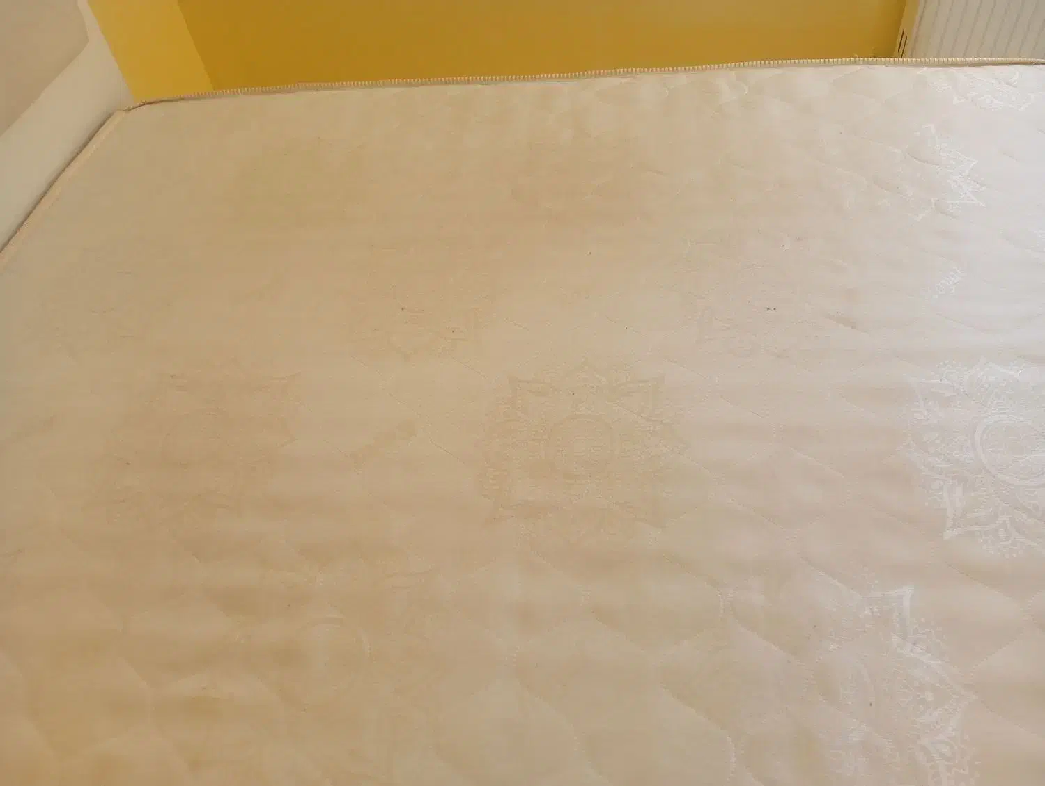 خوشخواب کاملا سالم و تمیز|تشک تختخواب|گلبهار, شهر جدید گلبهار|دیوار