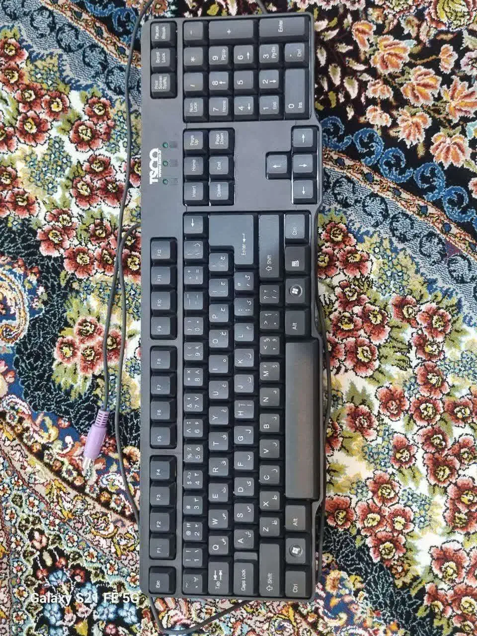 کیبرد سالم همراه با جعبه گارانتی هم داره|قطعات و لوازم جانبی رایانه|اسلام‌شهر, شهرک مفیدی|دیوار