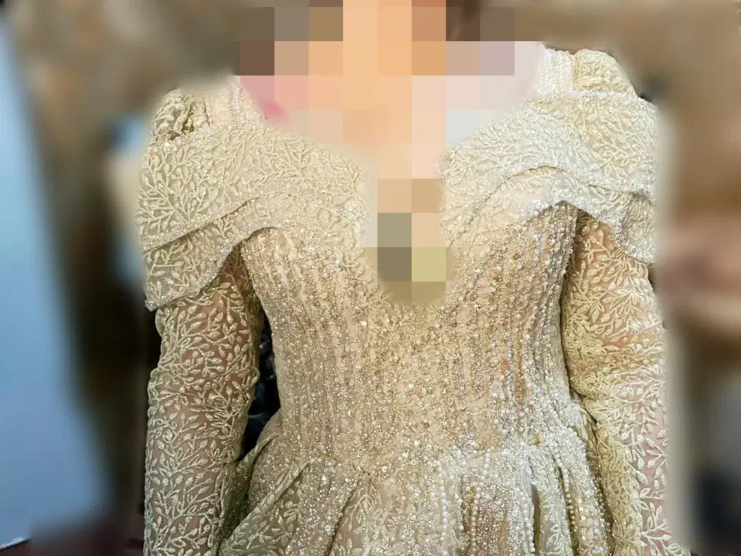 لباس عقد و نامزدی|لباس|شیراز, وصال|دیوار