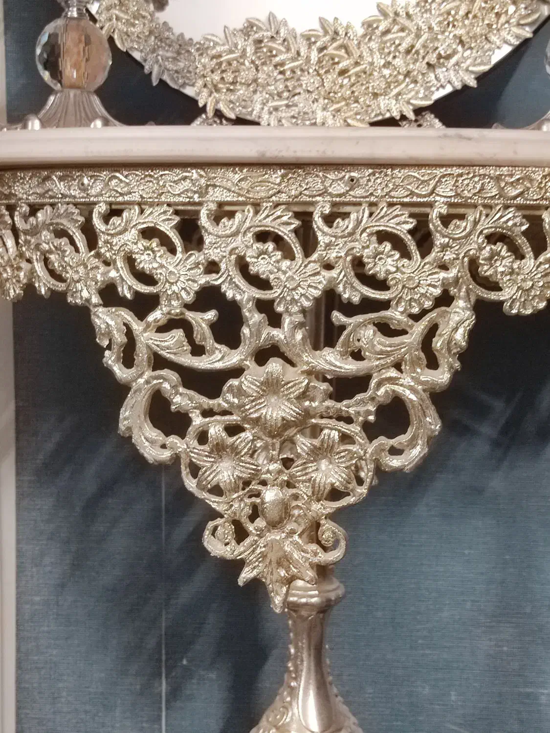 آینه شمعدان نقره خوشگل/ مناسب جهیزیه و دکور|بوفه، ویترین، کنسول|اصفهان, شهرک سلامت|دیوار