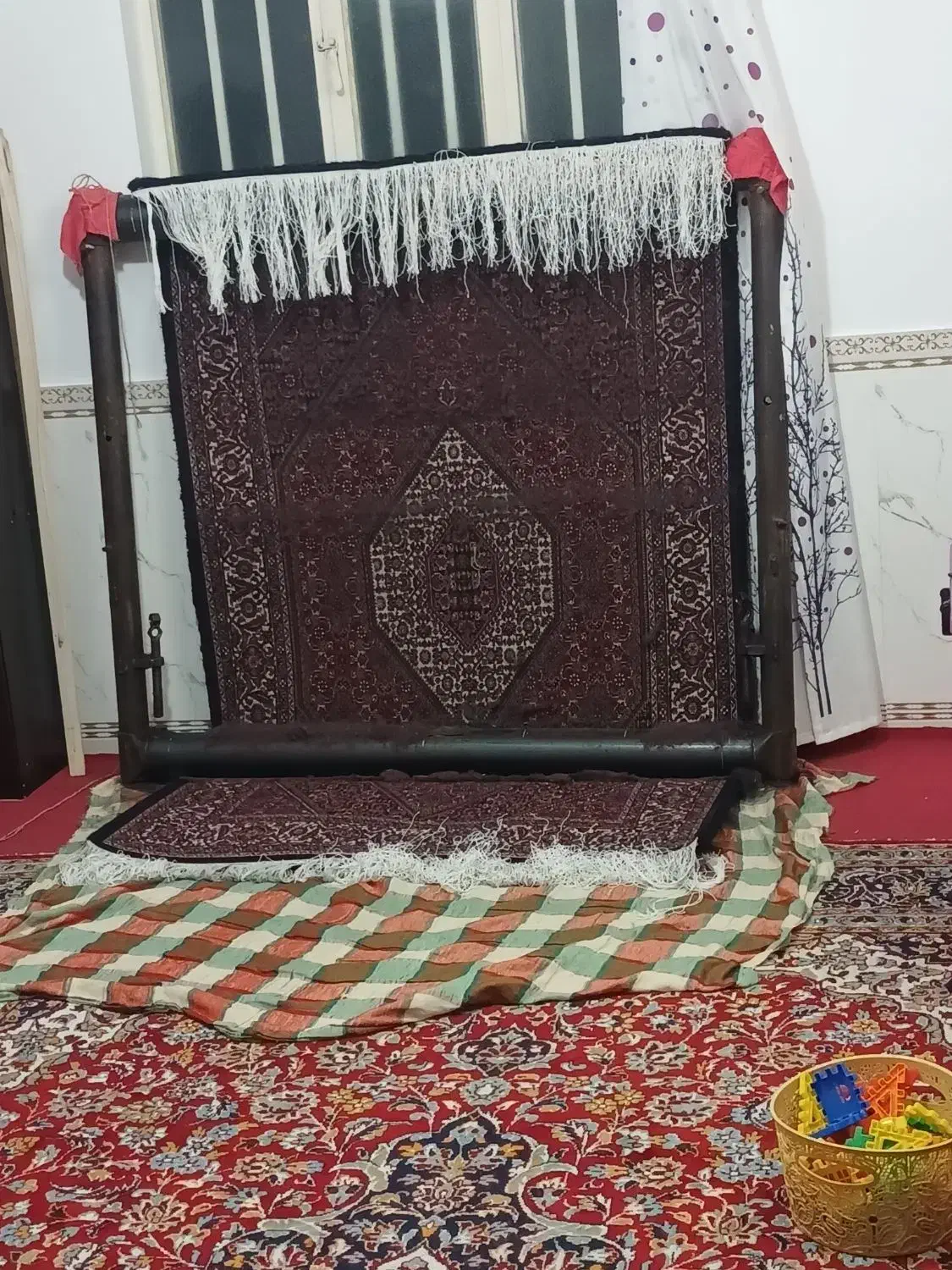 فرش قالیچه دستبافت باخامه باختر زنجان|فرش|زنجان, |دیوار