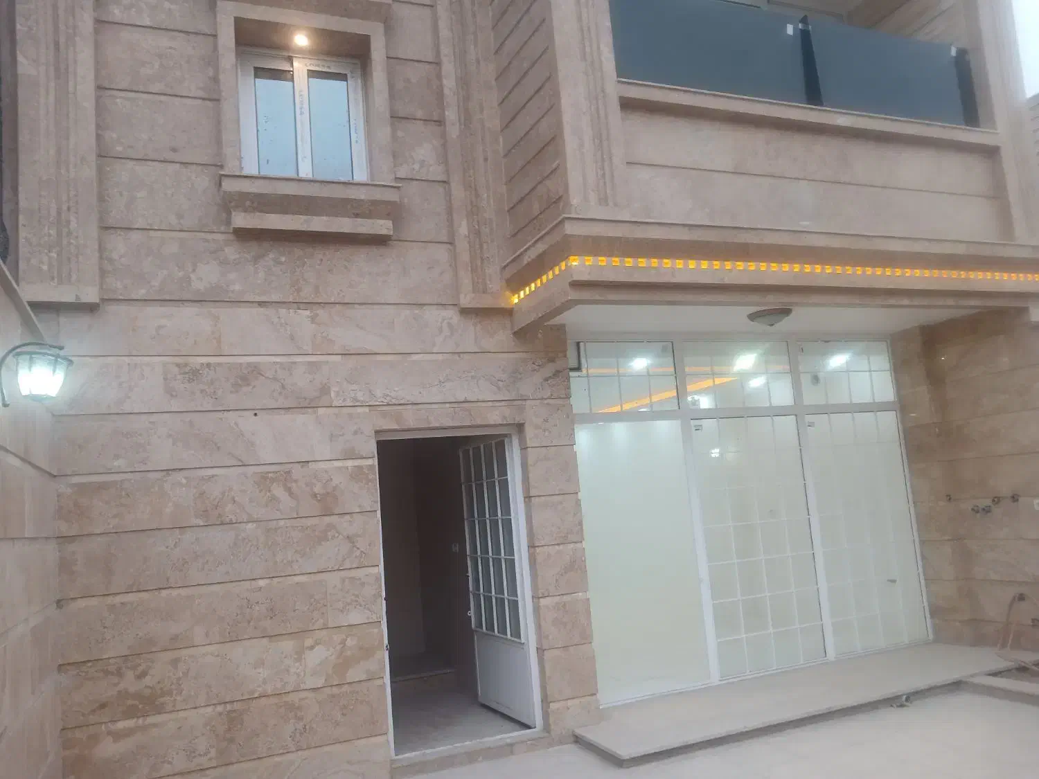 یزدانشهر قسمت سوم خیابان بازشمالی دوطبقه|فروش خانه و ویلا|نجف‌آباد, یزدانشهر|دیوار