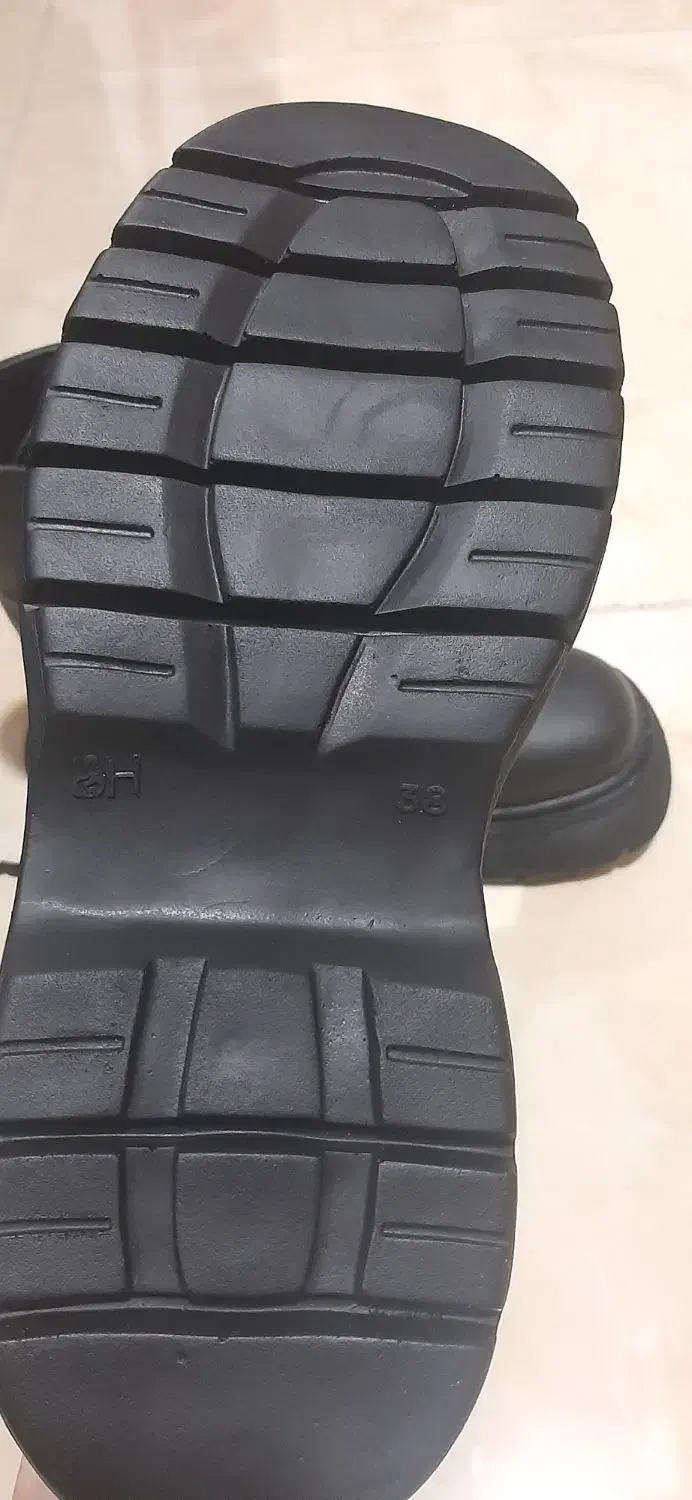 بوت نو نو|کیف، کفش، کمربند|اهواز, کوروش|دیوار