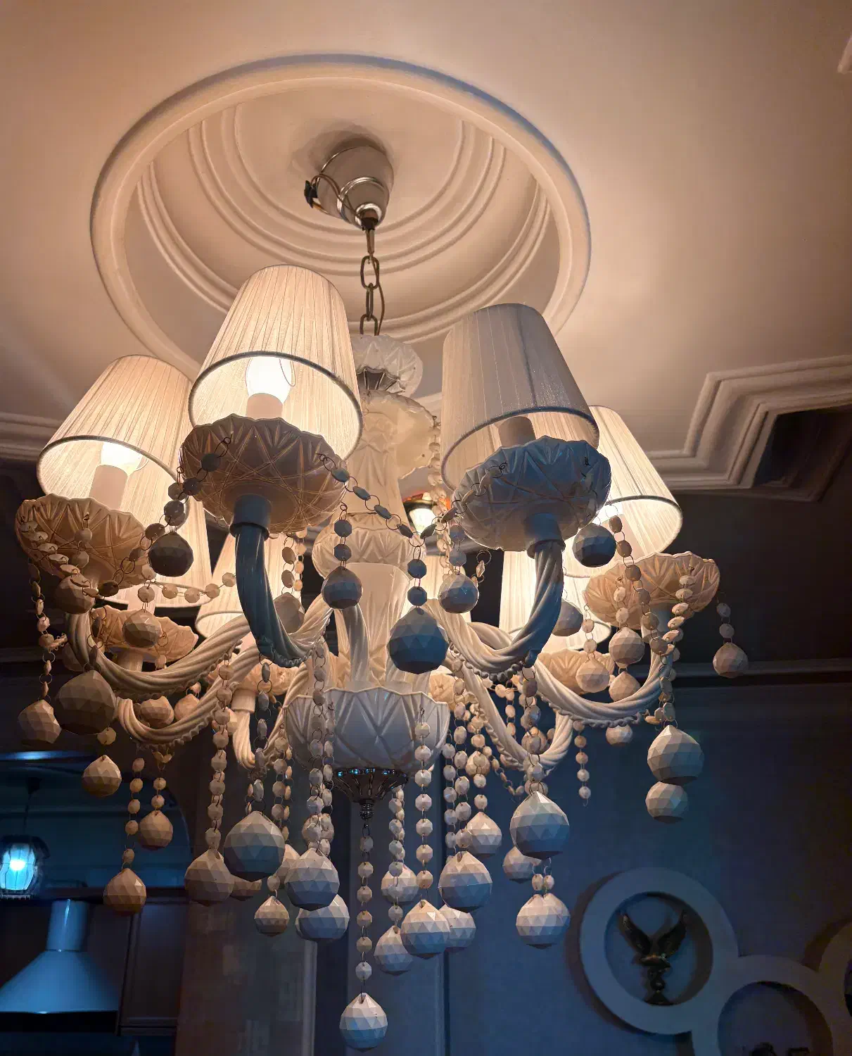 لوستر سفید|لوستر و چراغ آویز|تهران, تهرانسر شرقی|دیوار