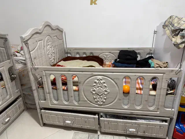 دو تا تخت کودک|تخت و صندلی بچه|بیرجند, |دیوار