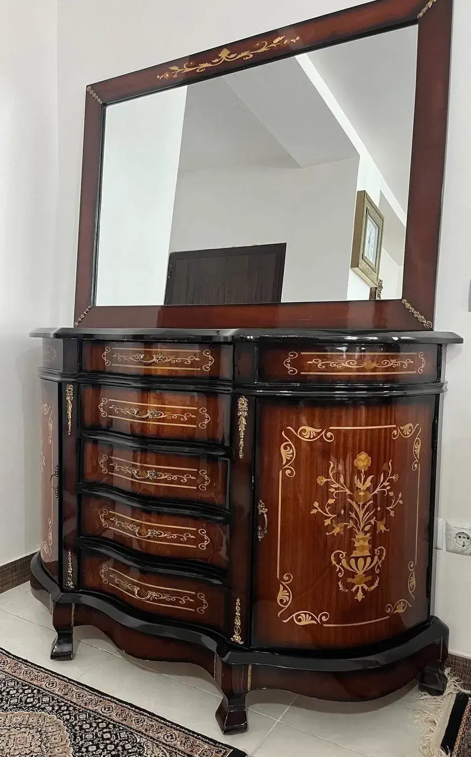 آیینه میز کنسول در حد|بوفه، ویترین، کنسول|اردبیل, |دیوار