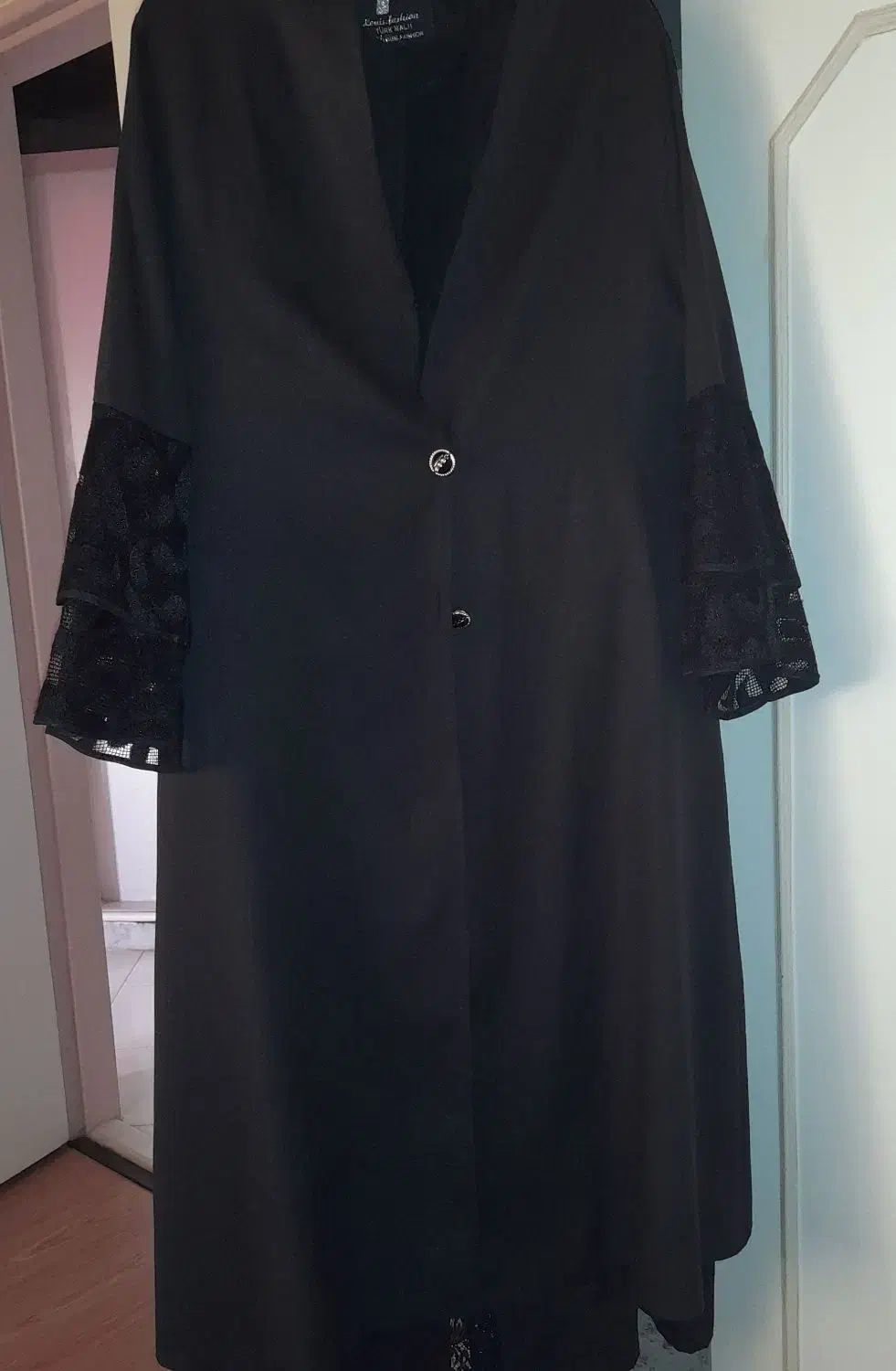 مانتو|لباس|فردیس, نگارستان|دیوار