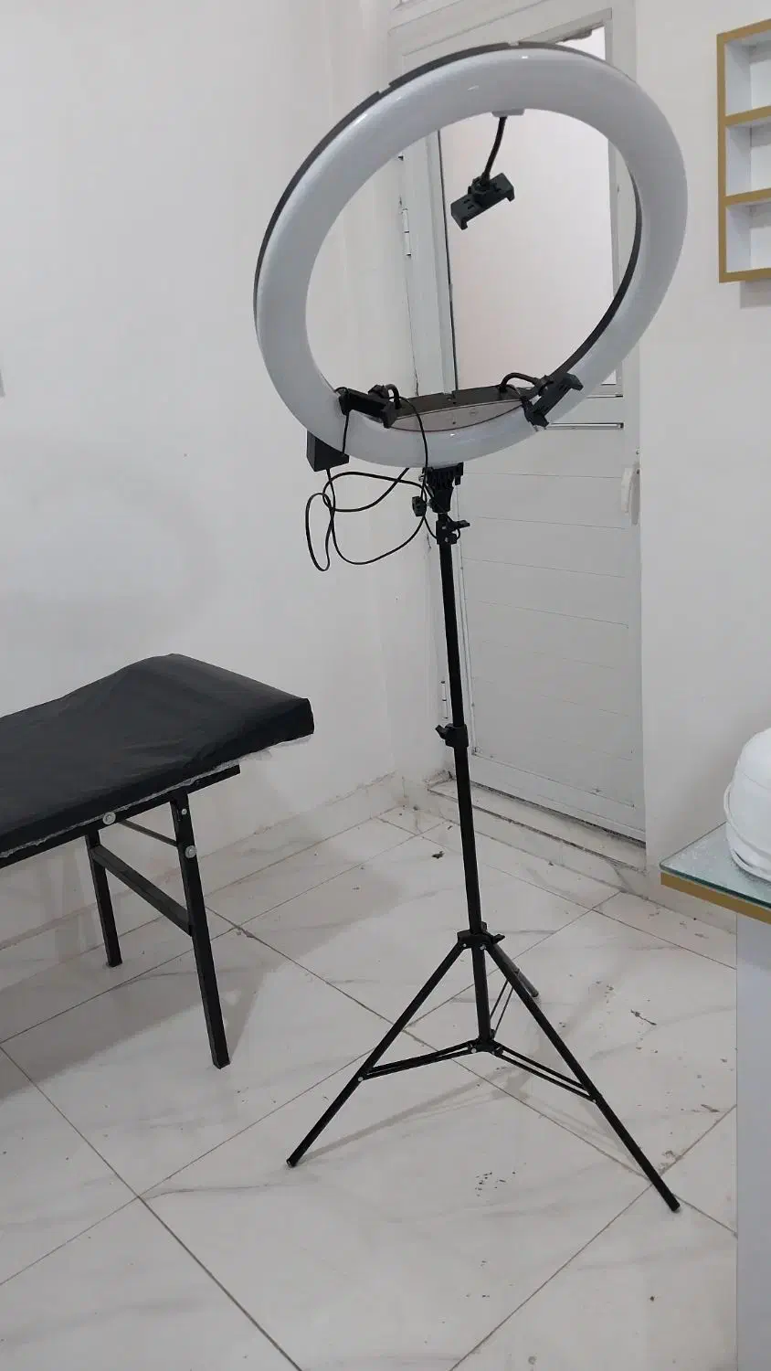 رینگ لایت کاملا نو.با سه رنگ نور و نور هفت رنگ|لامپ و چراغ|ارومیه, |دیوار