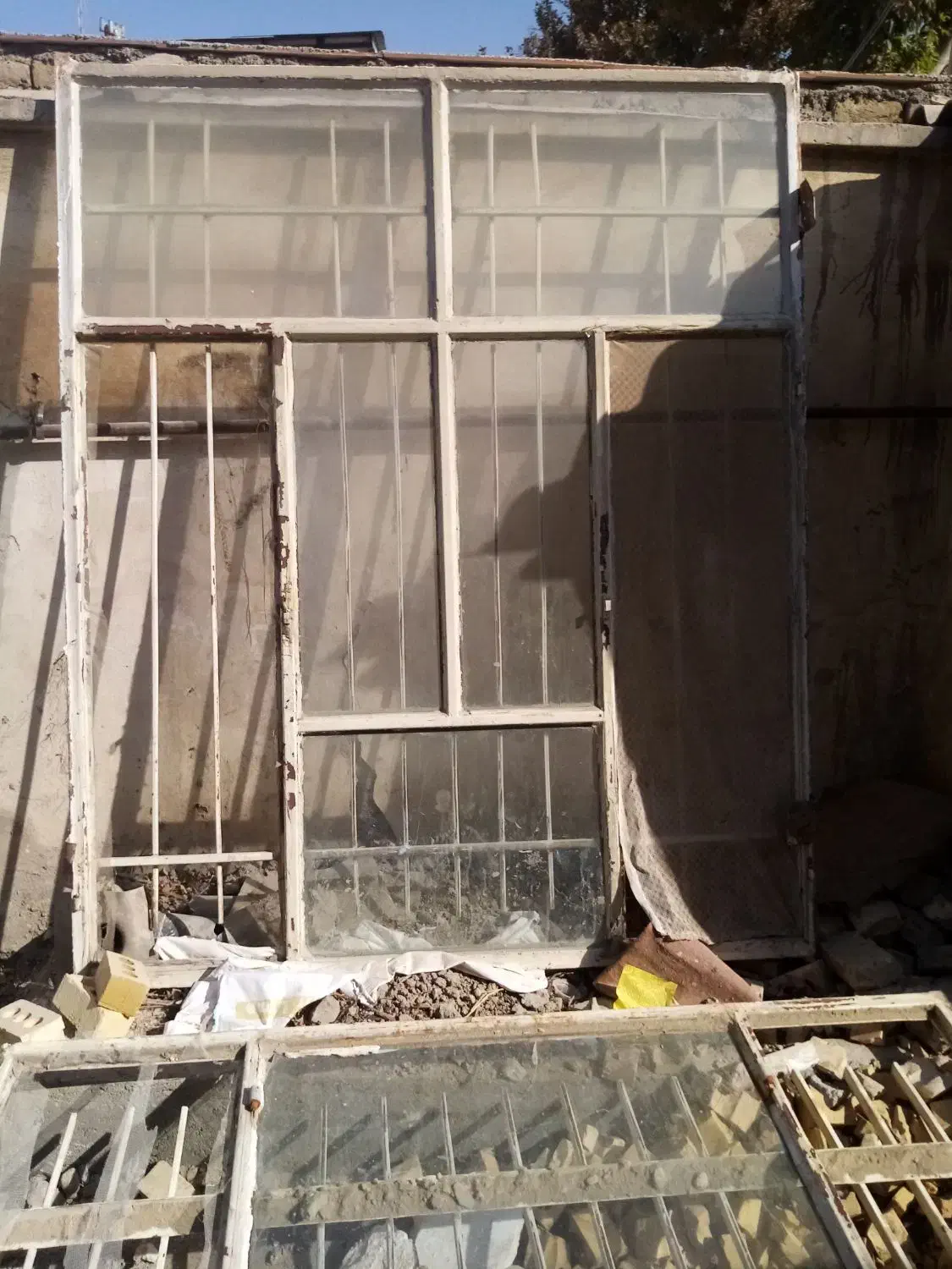 درب وپنجره کارکرده|مصالح و تجهیزات ساختمان|چناران, |دیوار