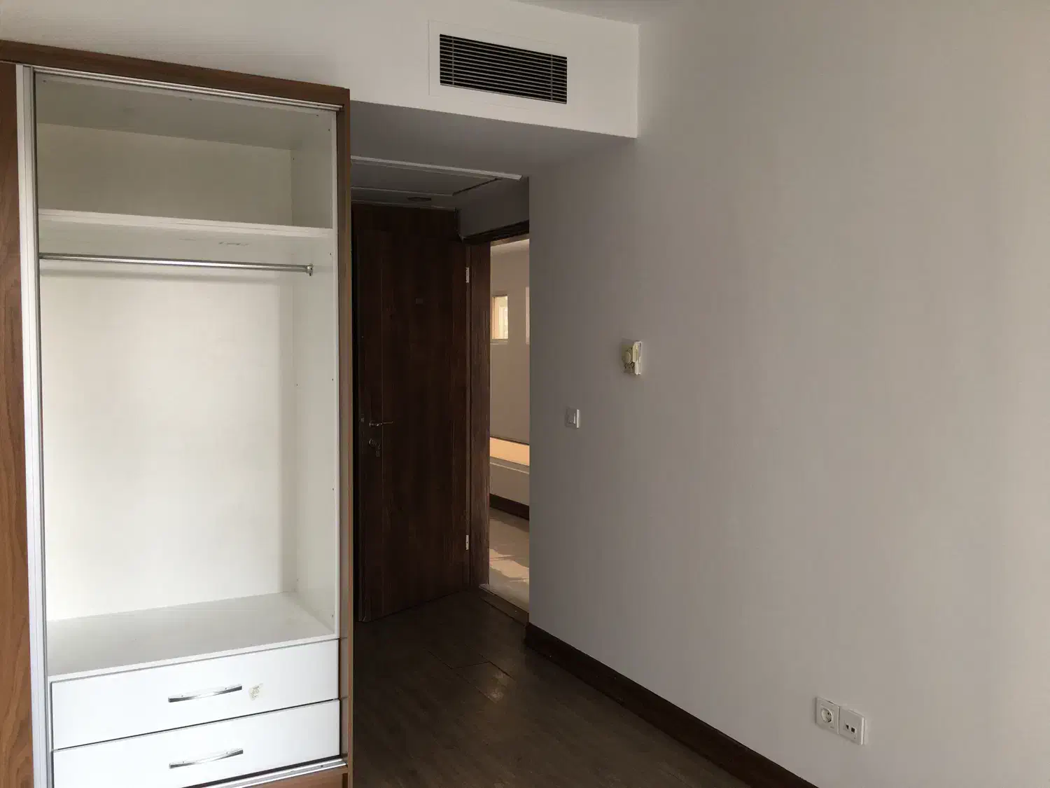 فرمانیه غربی ۲۱۰ متر ۳ خوابه رهن و اجاره