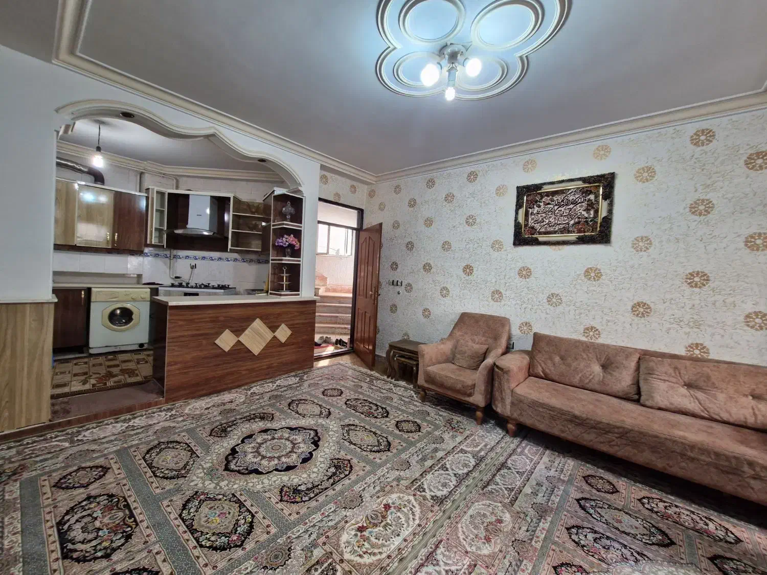 واحد۶۲متر طبقه اول تالش سه راه طاهری|فروش آپارتمان|تالش, هشتپر|دیوار