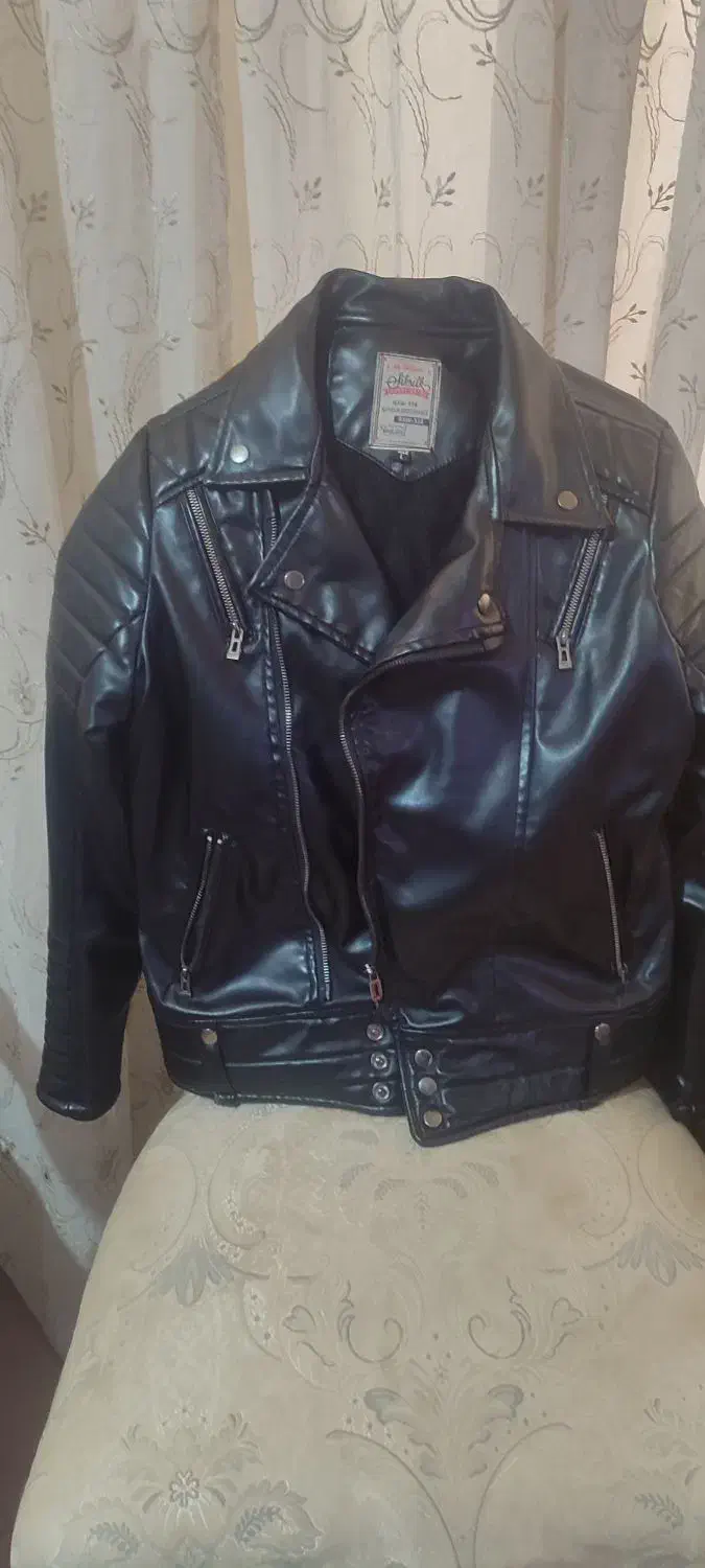 کاپشن چرم|لباس|قنوات, |دیوار