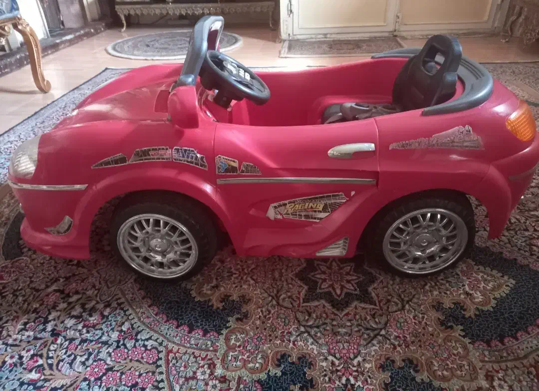 فروش ماشین شارژی|اسباب‌بازی بچه|تهران, نصرت|دیوار