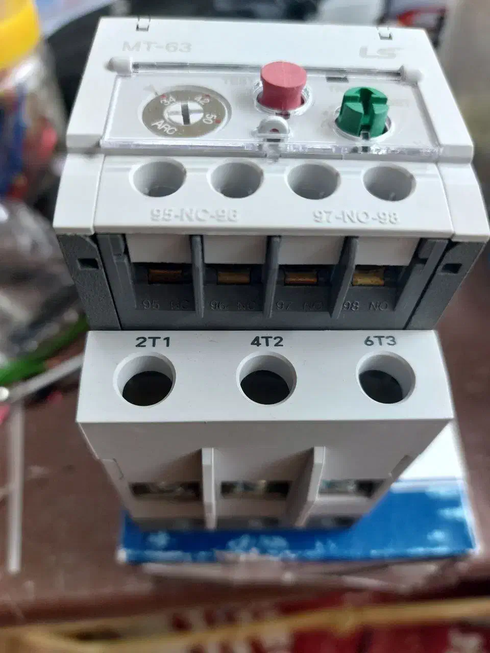 کلید اتومات و بیمتال صفر مناسب تابلوبرق|ابزارآلات|صومعهسرا, |دیوار