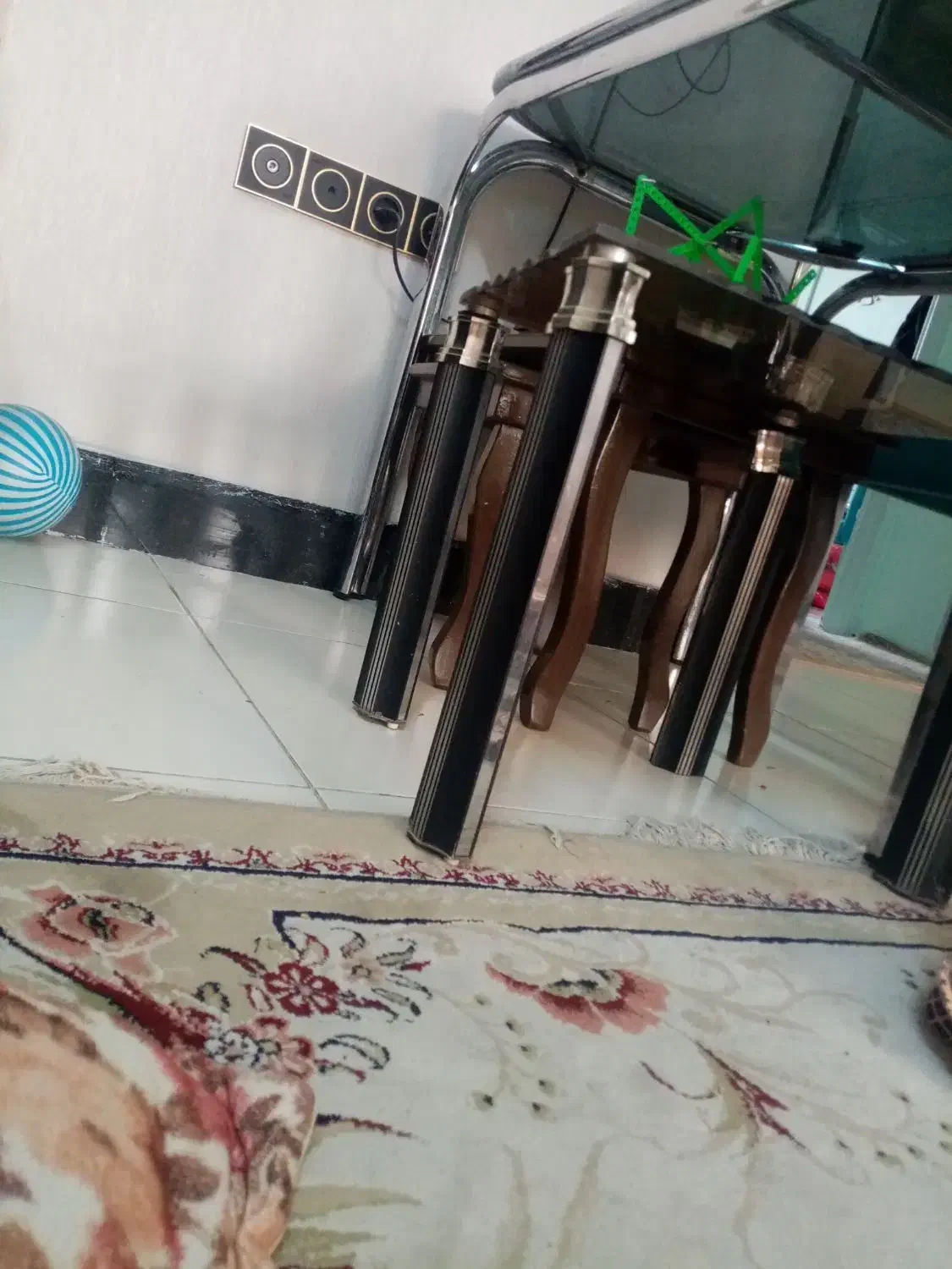 میز جلومبلی شیشه ای یک عدد|مبلمان خانگی و میز عسلی|آبکوه, |دیوار