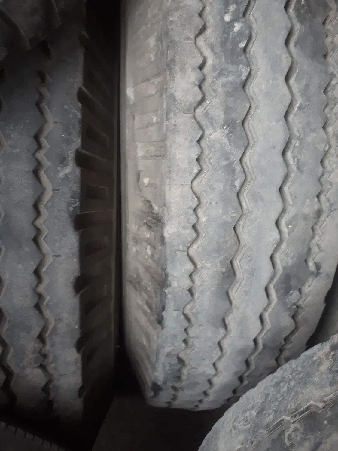 لاستیک نیسان وانواع لاستیک سواری|قطعات یدکی و لوازم جانبی|کردکوی, |دیوار