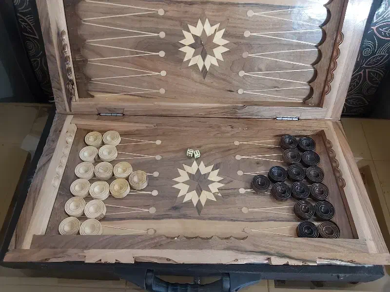 تخته نرد چوب گردو|کلکسیون و سرگرمی|مشهد, نوید|دیوار